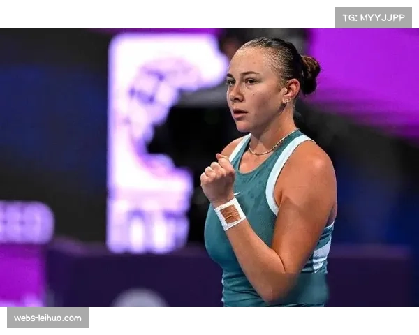 WTA总决赛萨巴伦卡三盘逆转阿尼西莫娃 晋级决赛展现世界第一底蕴 WTA总决赛萨巴伦卡三盘逆转阿尼西莫娃 晋级决赛展现世界第一底蕴